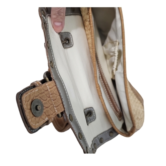 Vintage Straw Wicker style woven buckle purse 👜 handbag - Picture 5 of 5